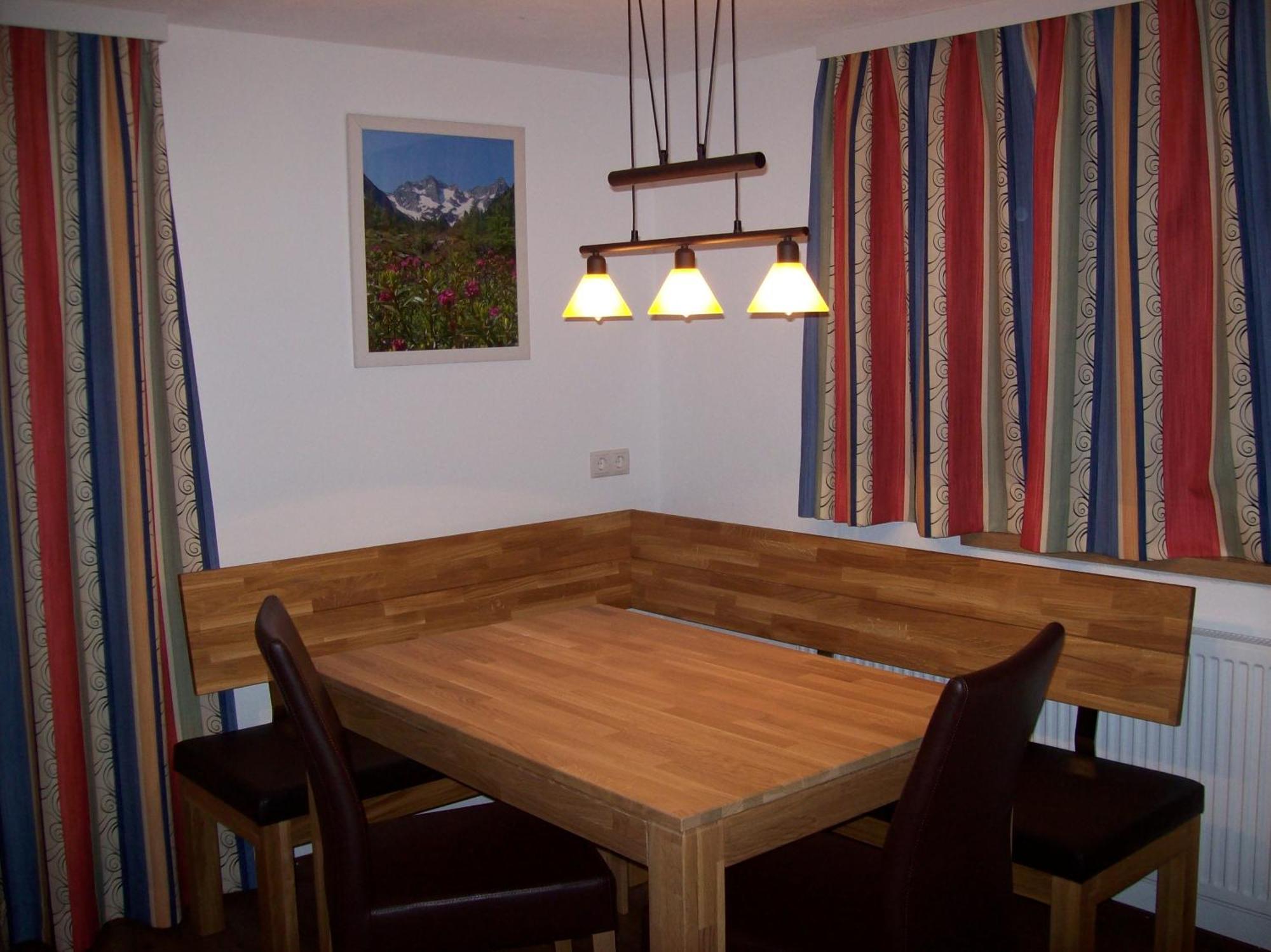 Apartment Gastehaus Vier Jahreszeiten Mayrhofen
